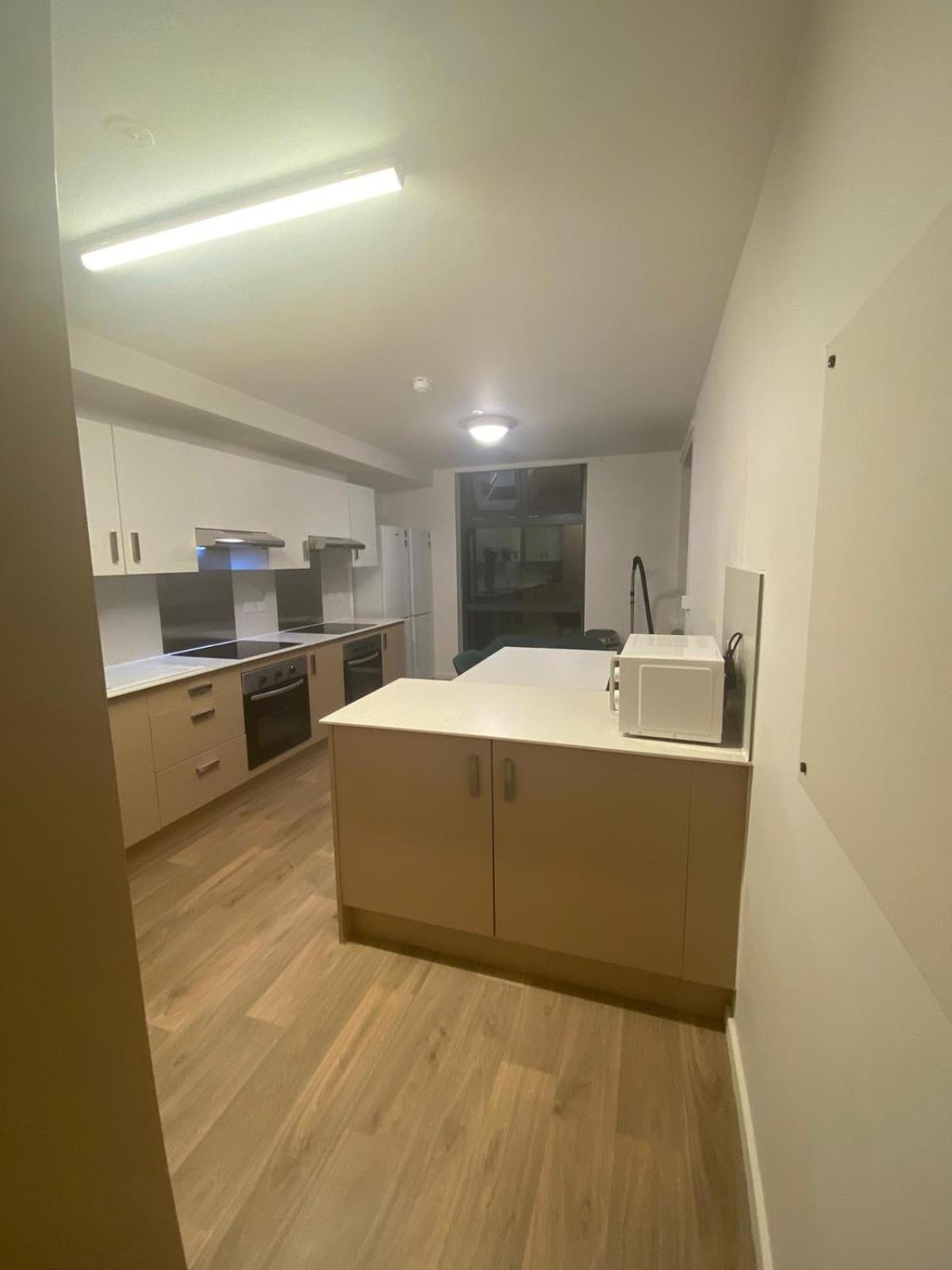 Only Students, Private Ensuite In An London